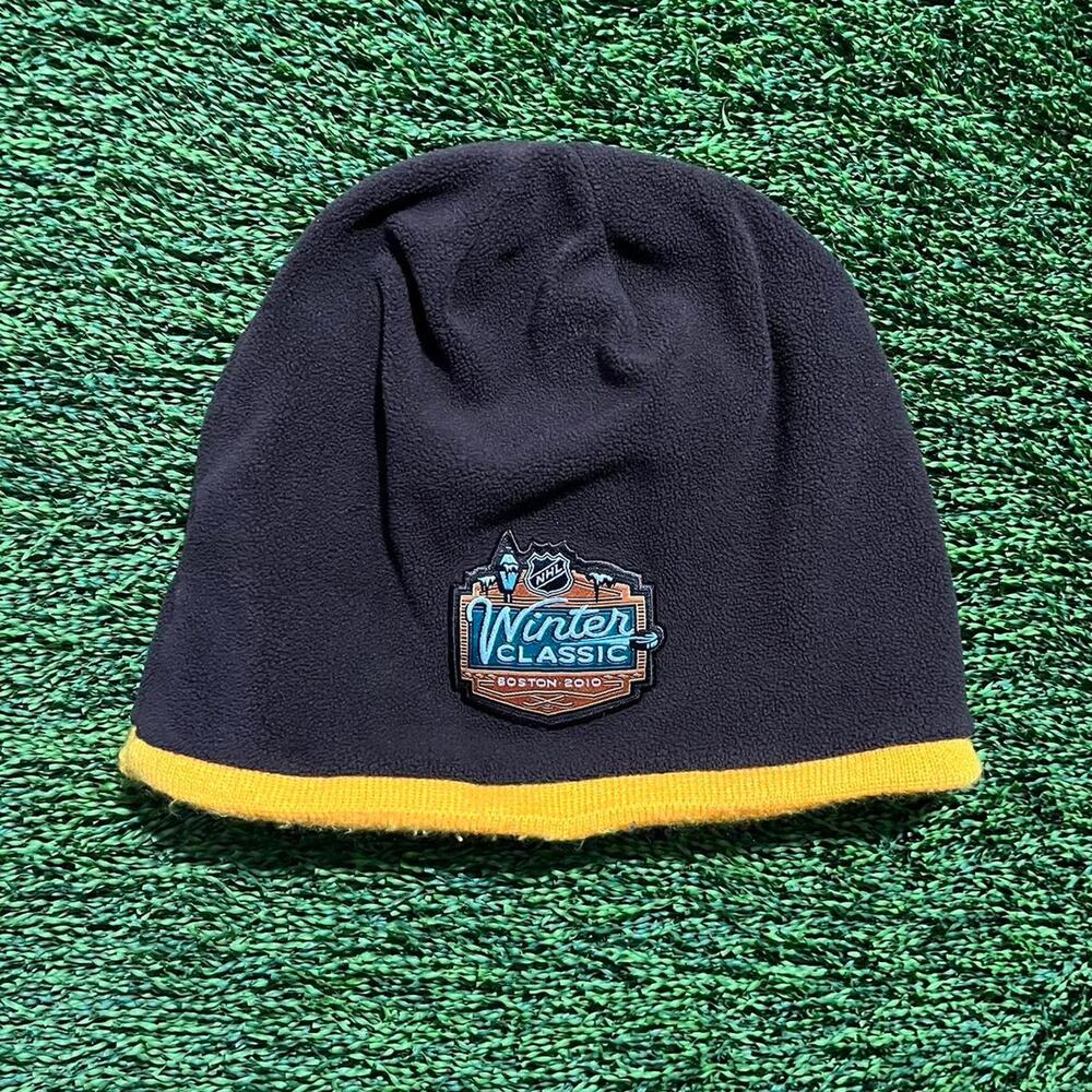 Reversible nhl bruins beanie
